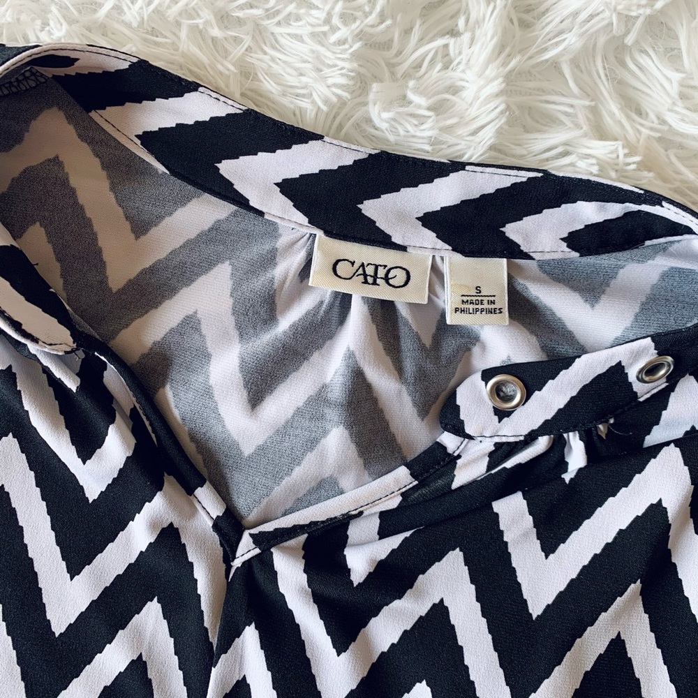 Cato Black and White Chevron Blouse - Picture 3 of 4